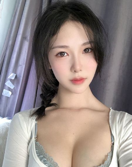 半妖乳娘在线观看